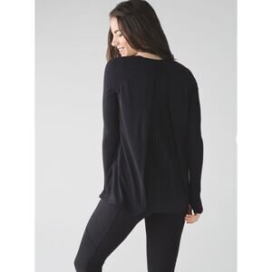 Lululemon Women's Making Moves Long Sleeve Top Pleated Back Athletic Black